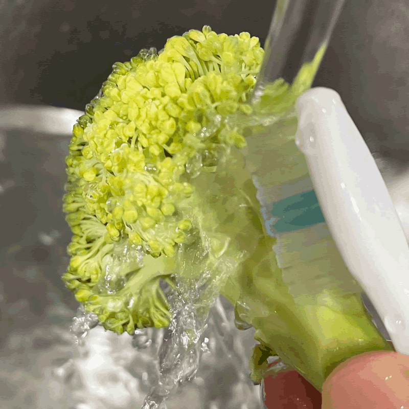 刷洗青花菜